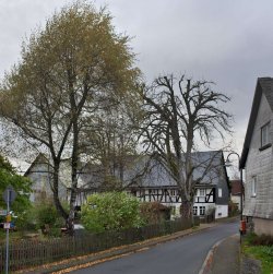 Dönges Matteise: Ersterwähnung im Jahre 1695